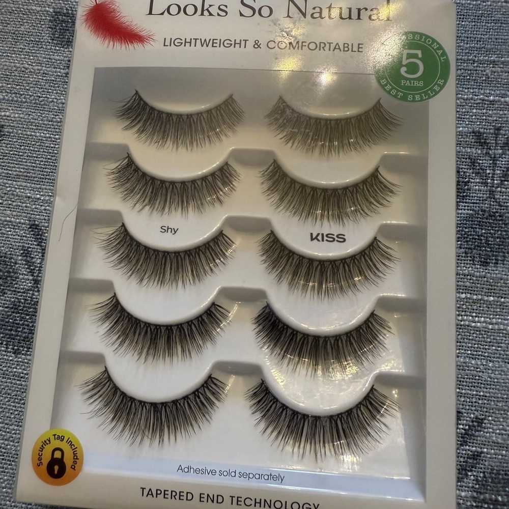 Kiss Looks So Natural Eyelashes - Black